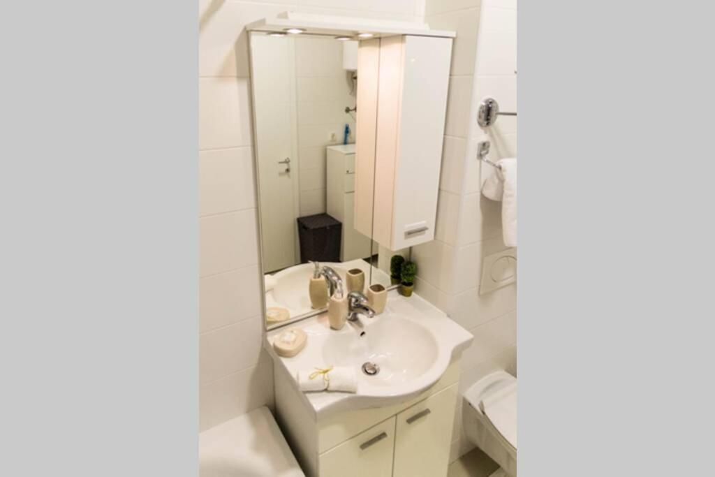 Fantasy Apartment Tuzla Eksteriør bilde